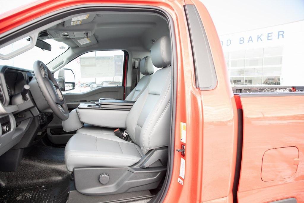 new 2025 Ford F-350 car, priced at $51,321