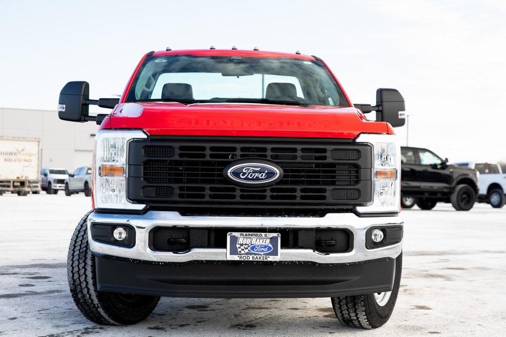 new 2025 Ford F-350 car, priced at $51,321