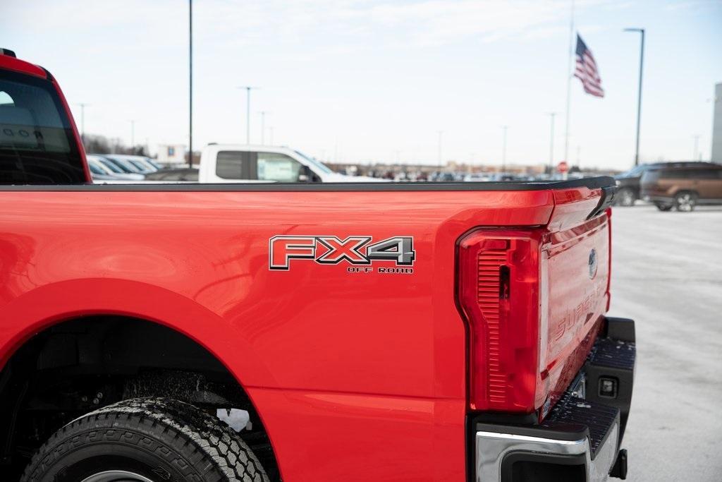 new 2025 Ford F-350 car, priced at $51,321