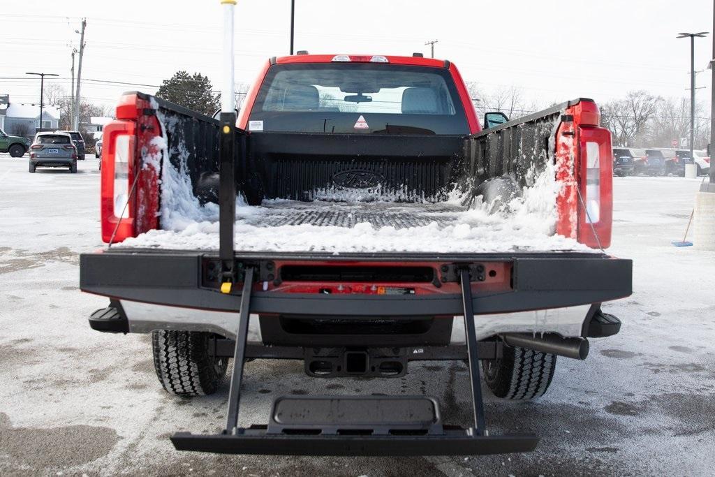 new 2025 Ford F-350 car, priced at $51,321
