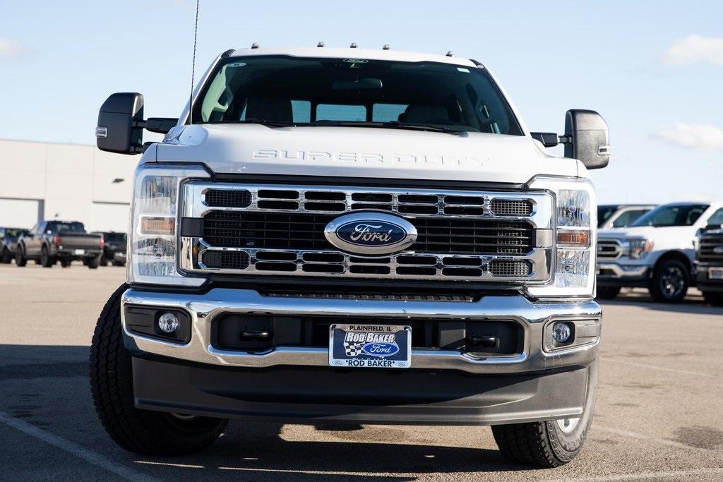 new 2024 Ford F-350 car, priced at $67,541