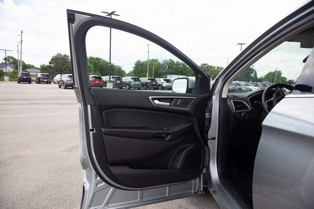 used 2024 Ford Edge car, priced at $27,788