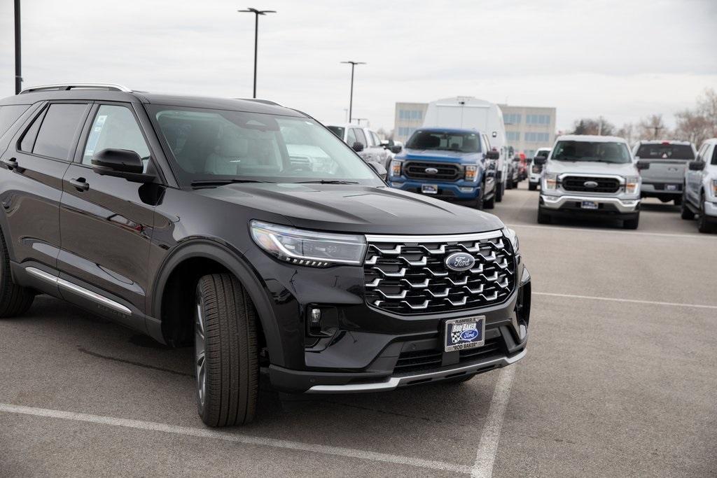 new 2025 Ford Explorer car, priced at $55,858