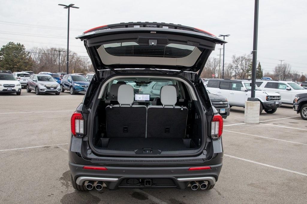 new 2025 Ford Explorer car, priced at $55,858