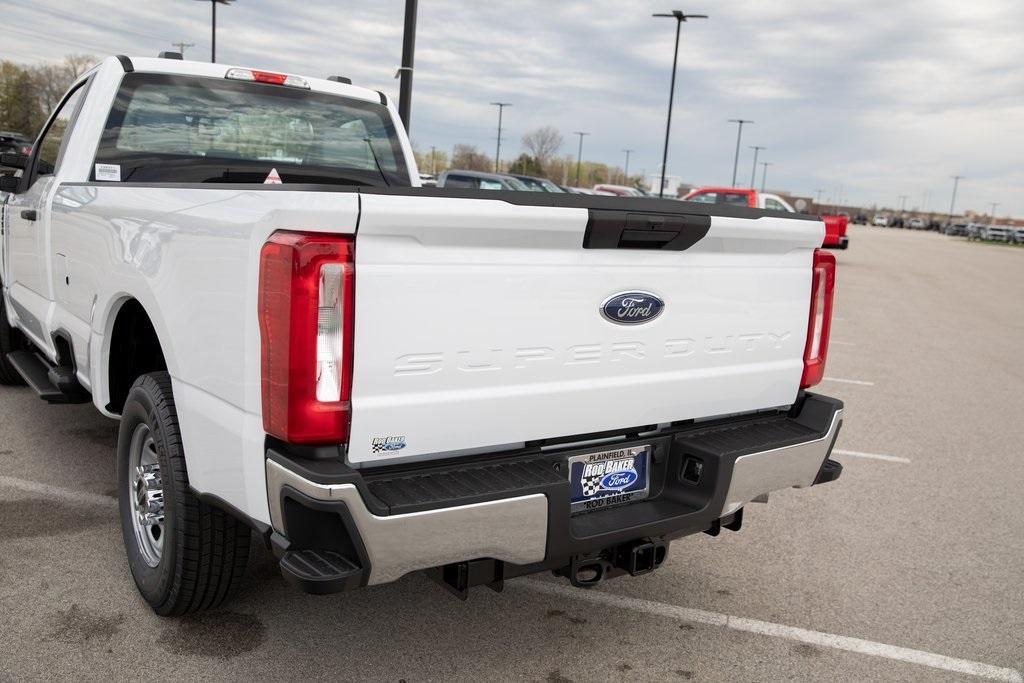 new 2025 Ford F-250 car, priced at $45,624