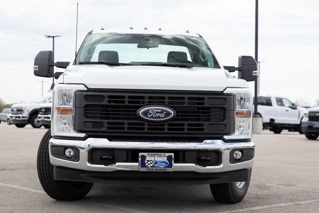 new 2025 Ford F-250 car, priced at $45,624