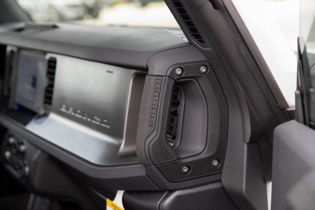 new 2025 Ford Bronco car, priced at $39,992