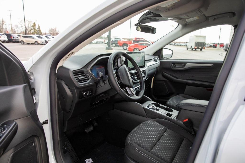 new 2025 Ford Escape car, priced at $30,714