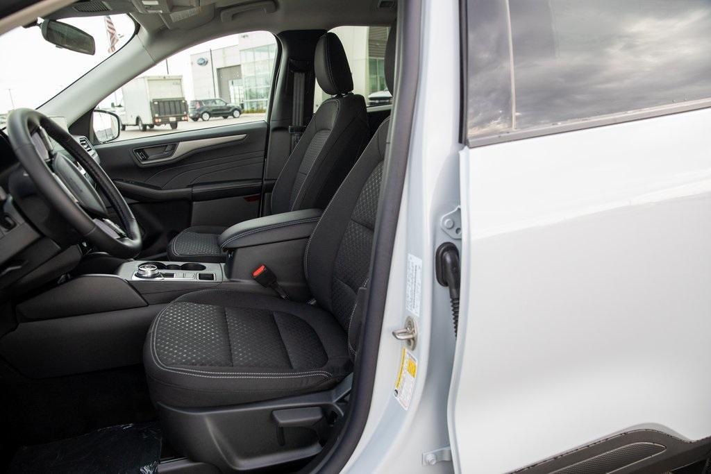 new 2025 Ford Escape car, priced at $30,714