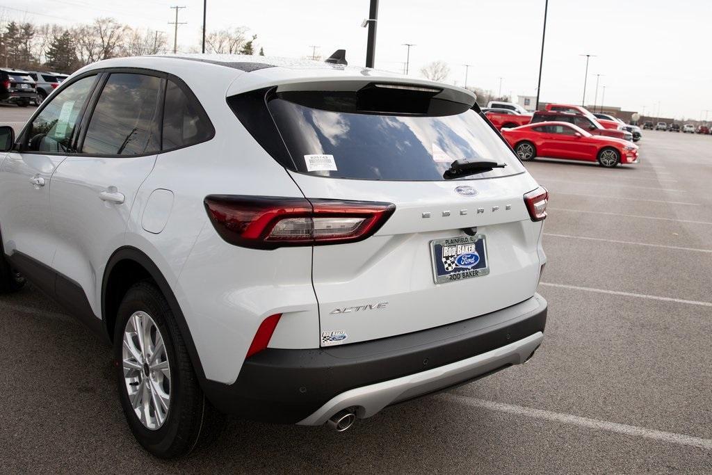 new 2025 Ford Escape car, priced at $30,714