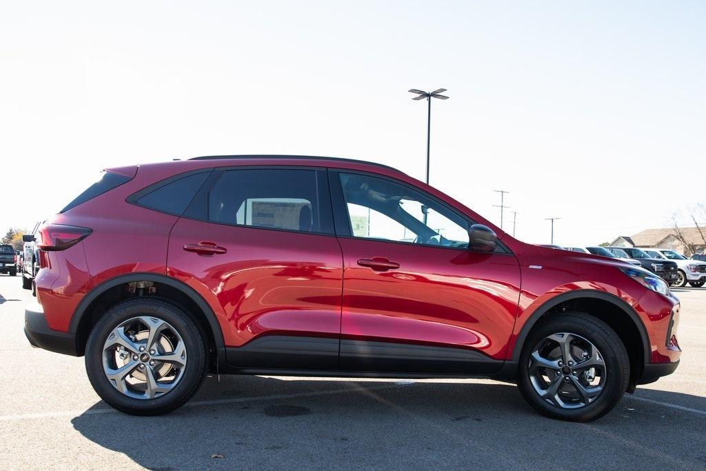 new 2025 Ford Escape car, priced at $33,902