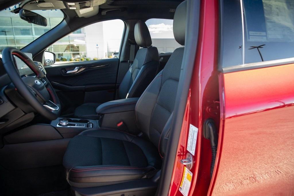 new 2025 Ford Escape car, priced at $33,902