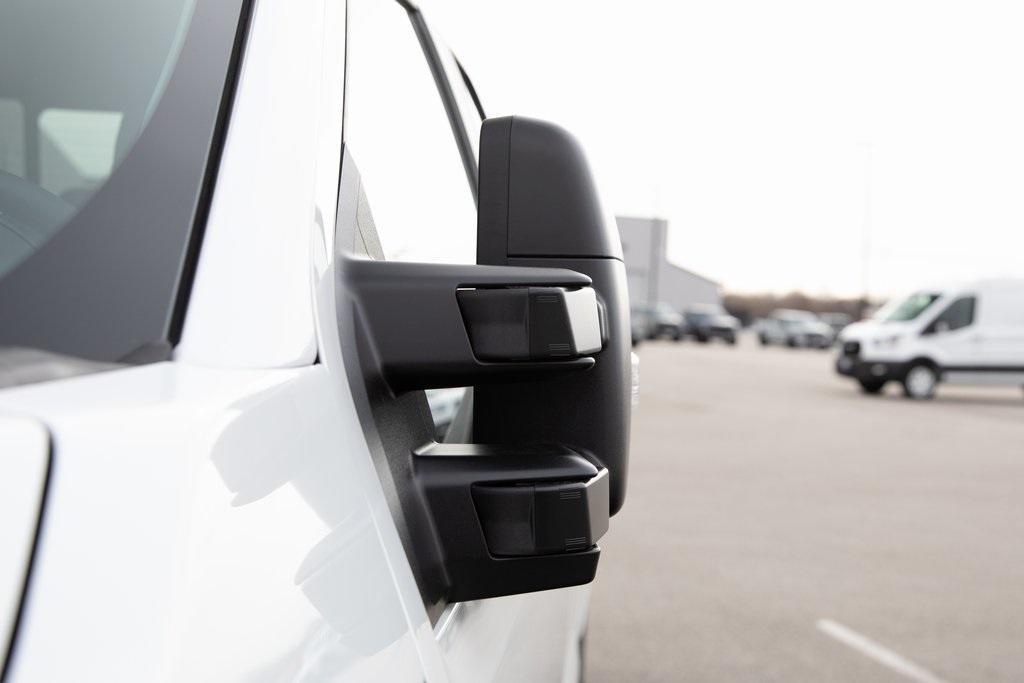 new 2025 Ford F-350 car, priced at $54,652