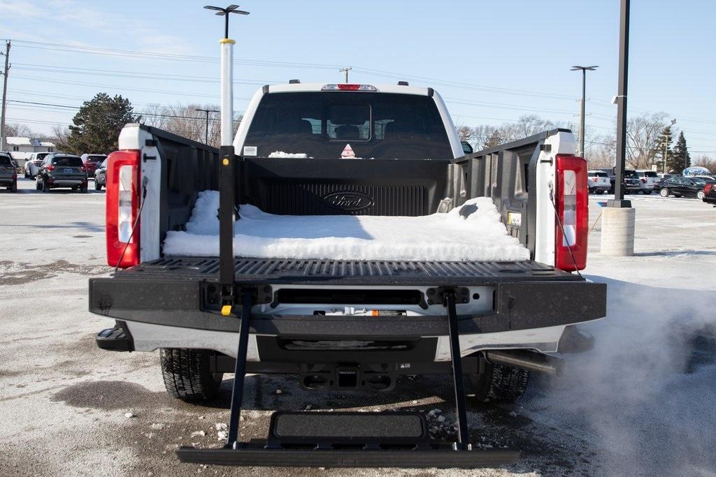 new 2025 Ford F-250 car, priced at $52,920