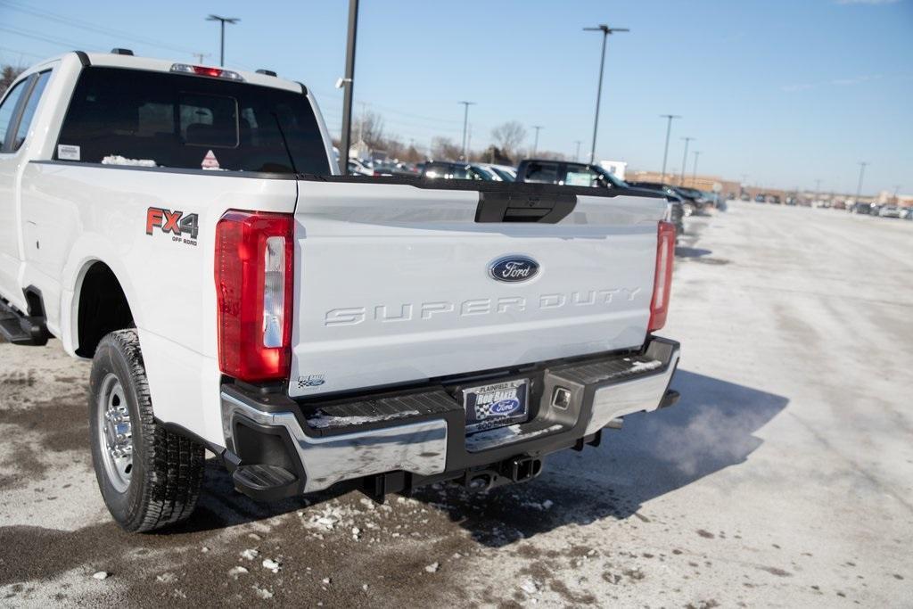 new 2025 Ford F-250 car, priced at $52,920