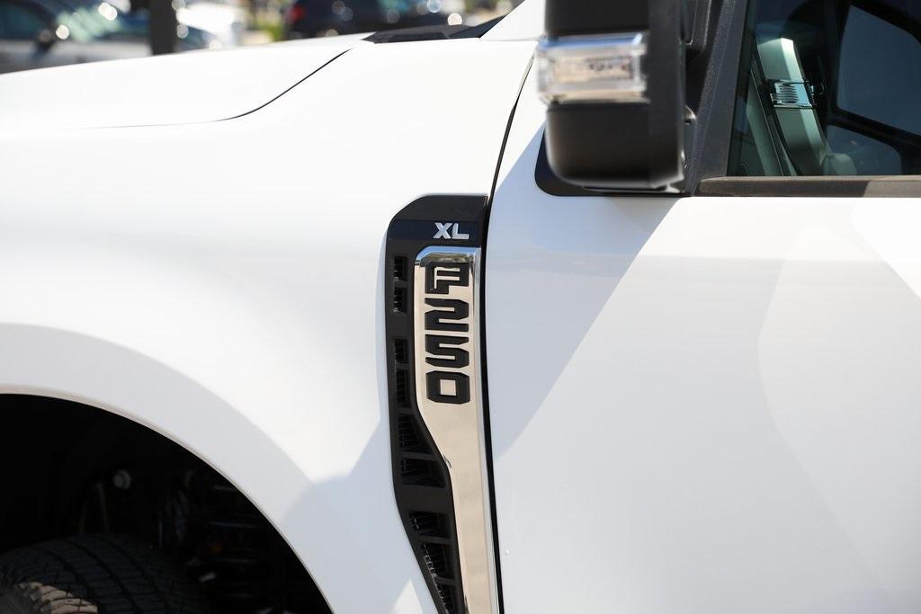 new 2025 Ford F-250 car, priced at $49,920