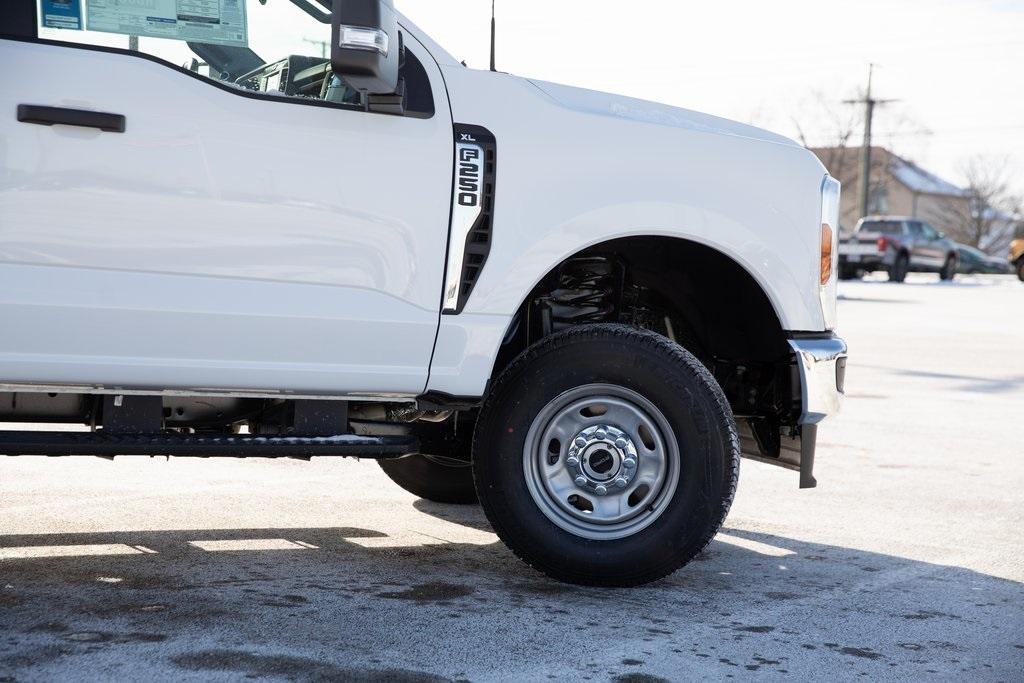new 2025 Ford F-250 car, priced at $52,920