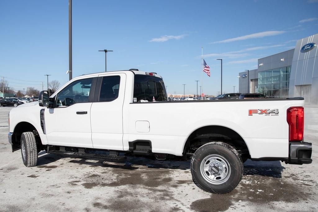 new 2025 Ford F-250 car, priced at $52,920