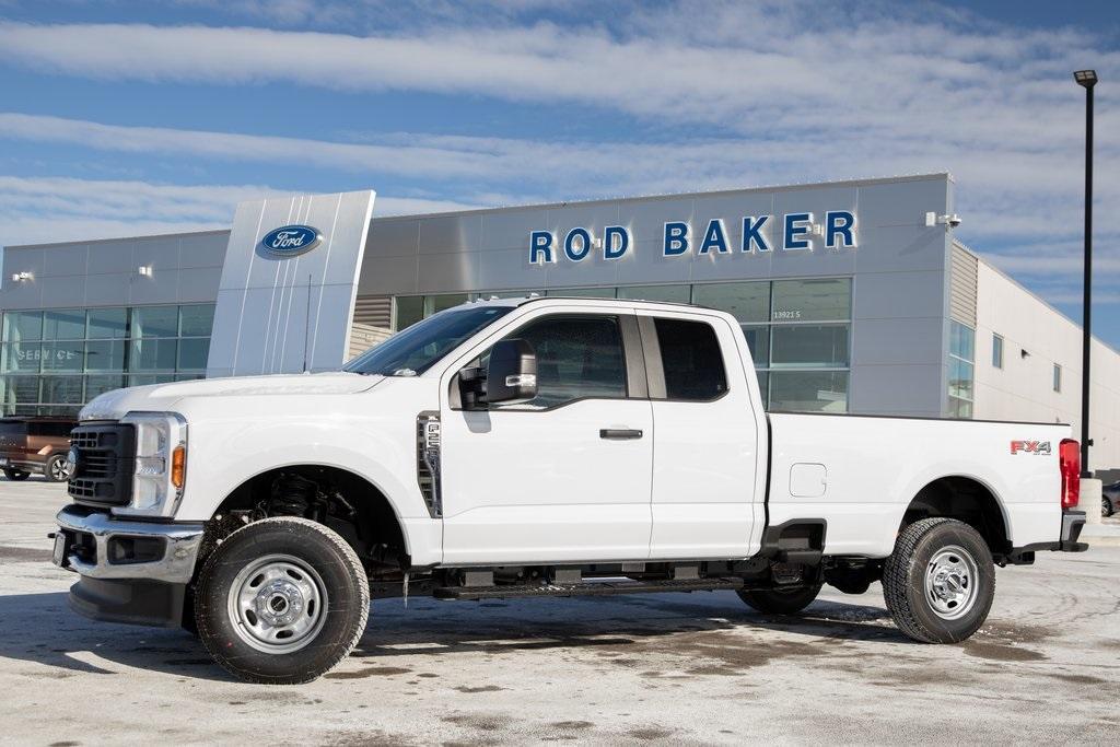 new 2025 Ford F-250 car, priced at $52,920