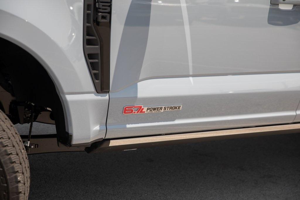 new 2025 Ford F-250 car, priced at $92,374