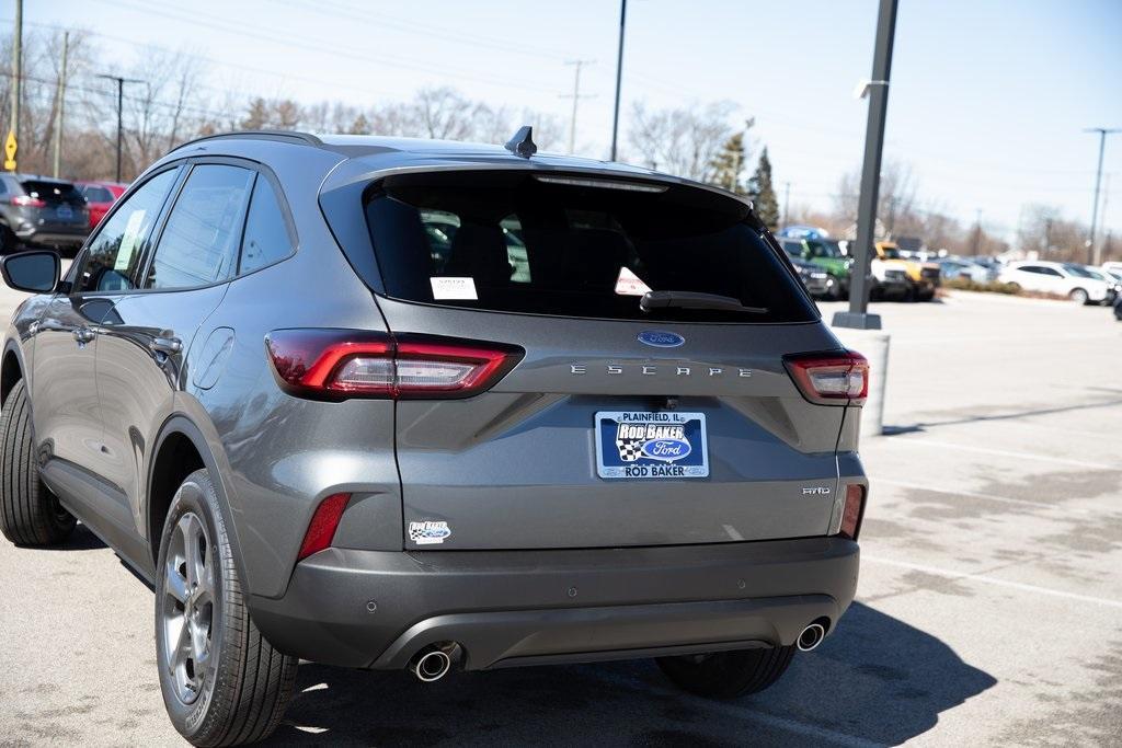 new 2025 Ford Escape car, priced at $31,920