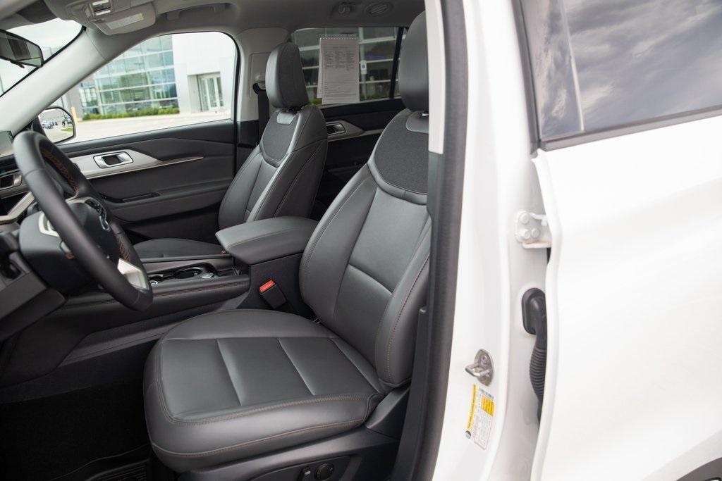used 2025 Ford Explorer car, priced at $45,477