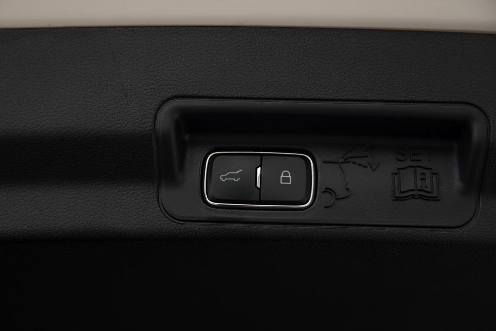 used 2025 Ford Explorer car, priced at $45,477