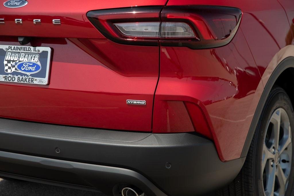 new 2025 Ford Escape car, priced at $31,344