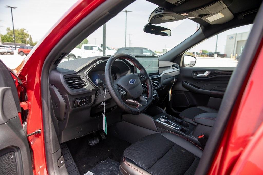 new 2025 Ford Escape car, priced at $31,344