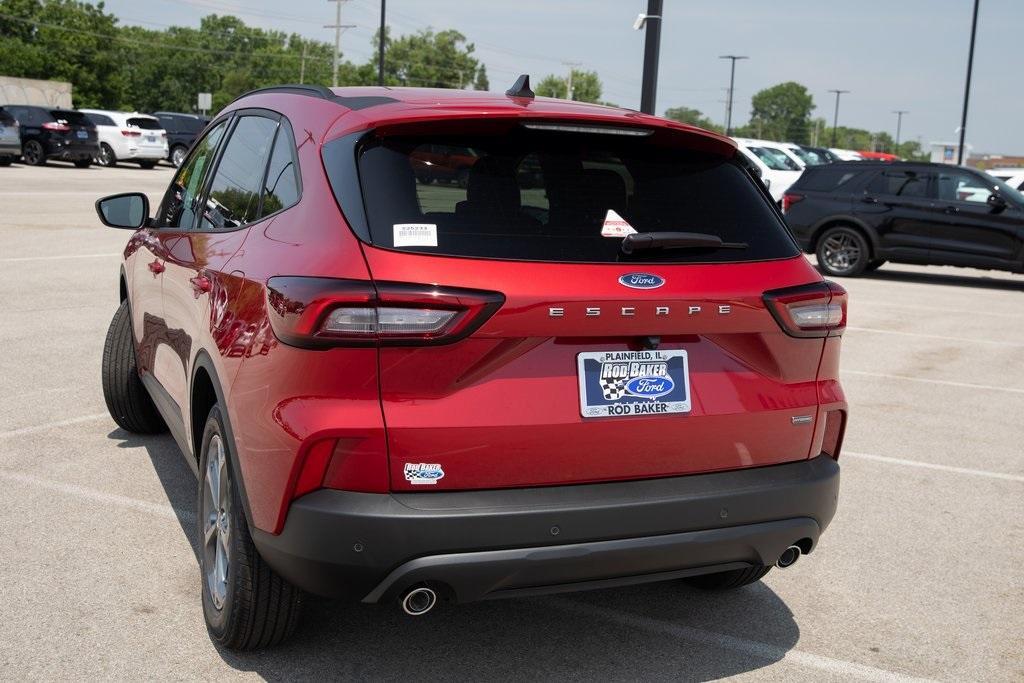 new 2025 Ford Escape car, priced at $31,344
