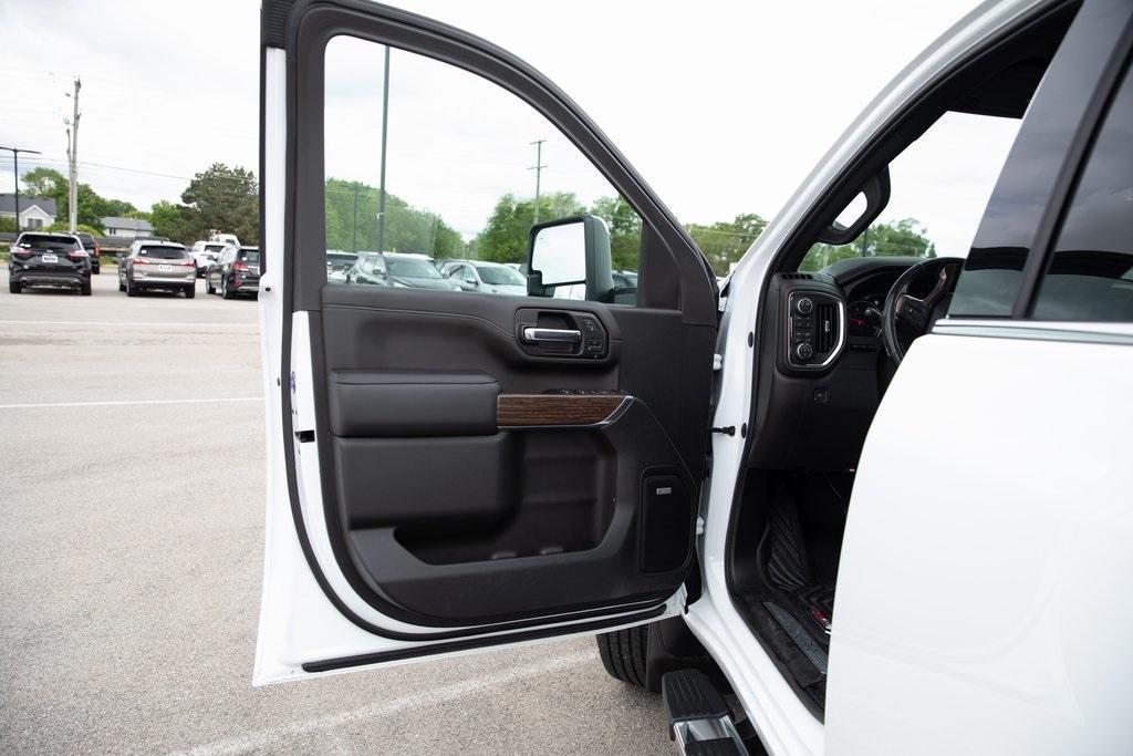 used 2022 Chevrolet Silverado 3500 car, priced at $58,997