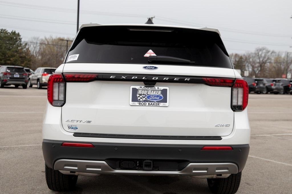 new 2025 Ford Explorer car