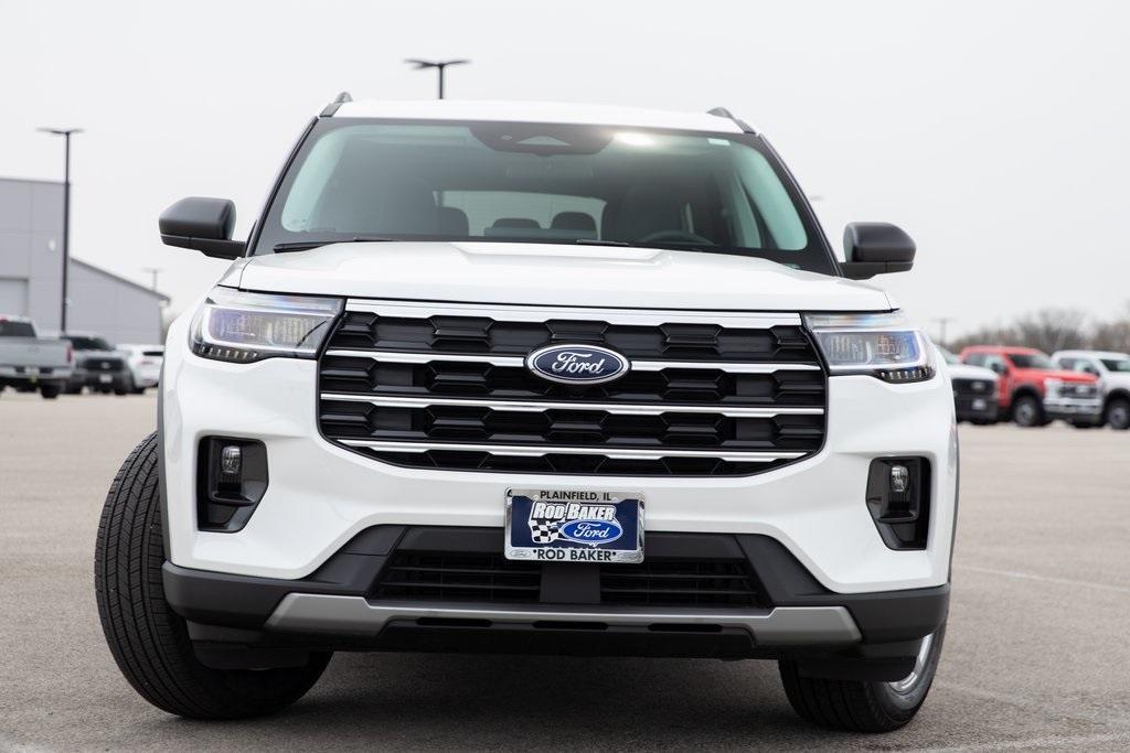 new 2025 Ford Explorer car