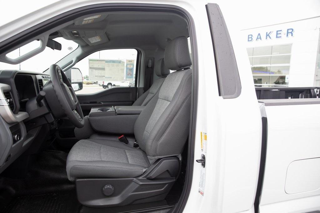 new 2024 Ford F-250 car, priced at $45,695