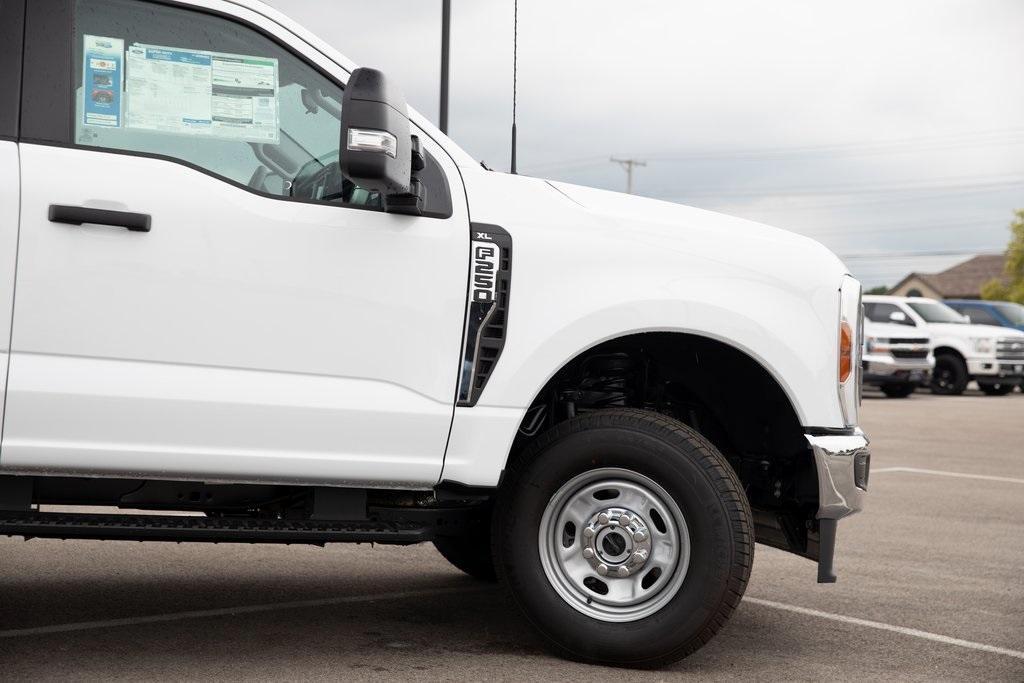 new 2024 Ford F-250 car, priced at $45,695