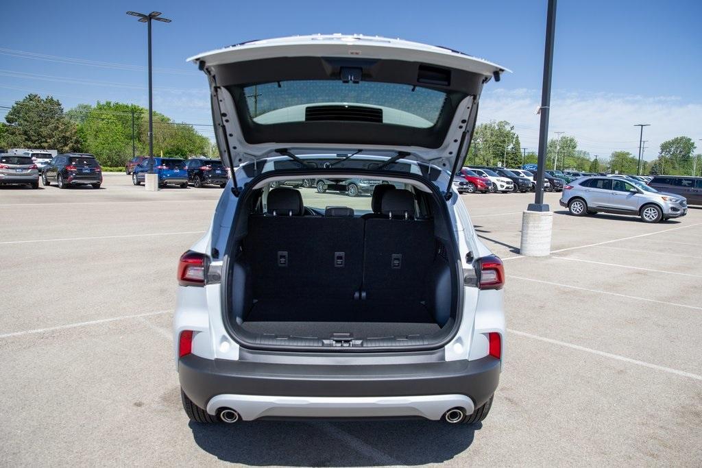 new 2025 Ford Escape car, priced at $30,518
