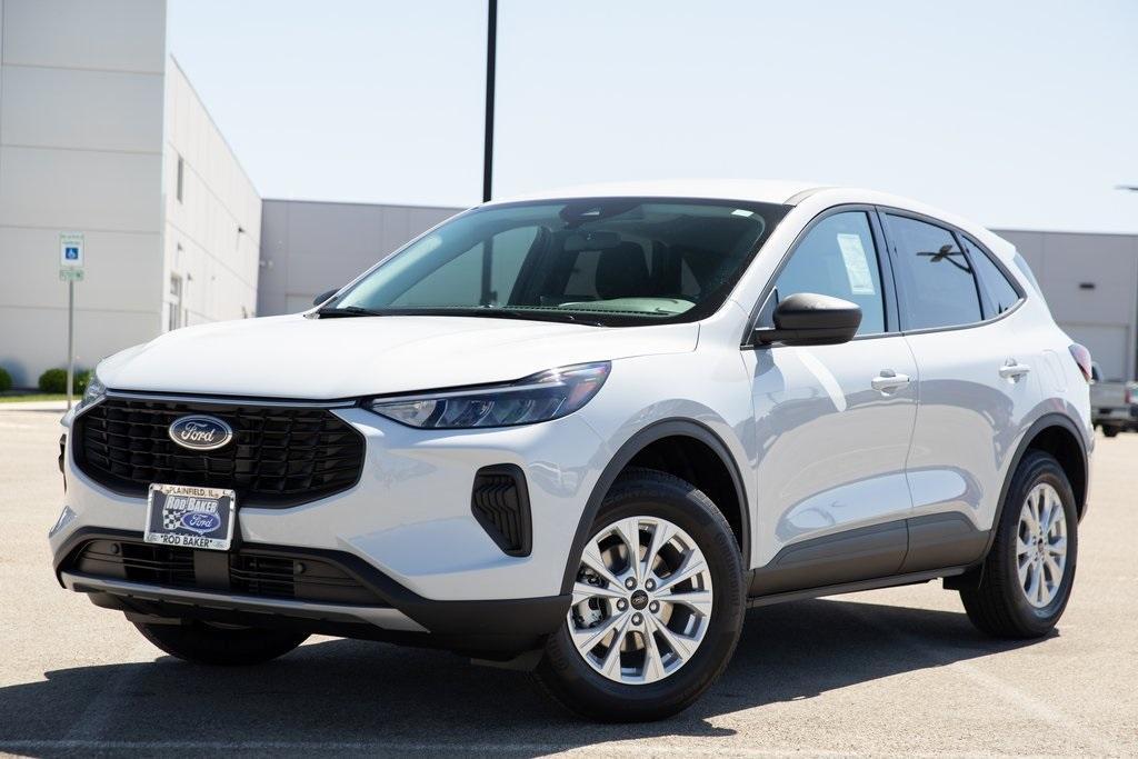 new 2025 Ford Escape car, priced at $30,518