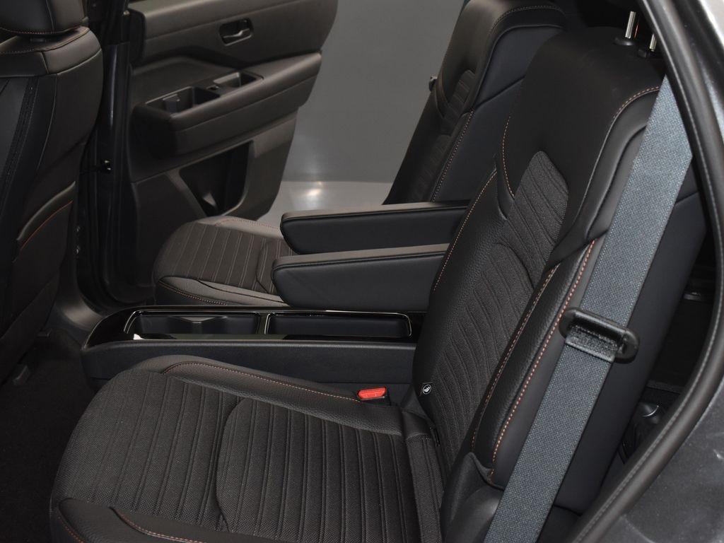 new 2025 Nissan Pathfinder car, priced at $44,675