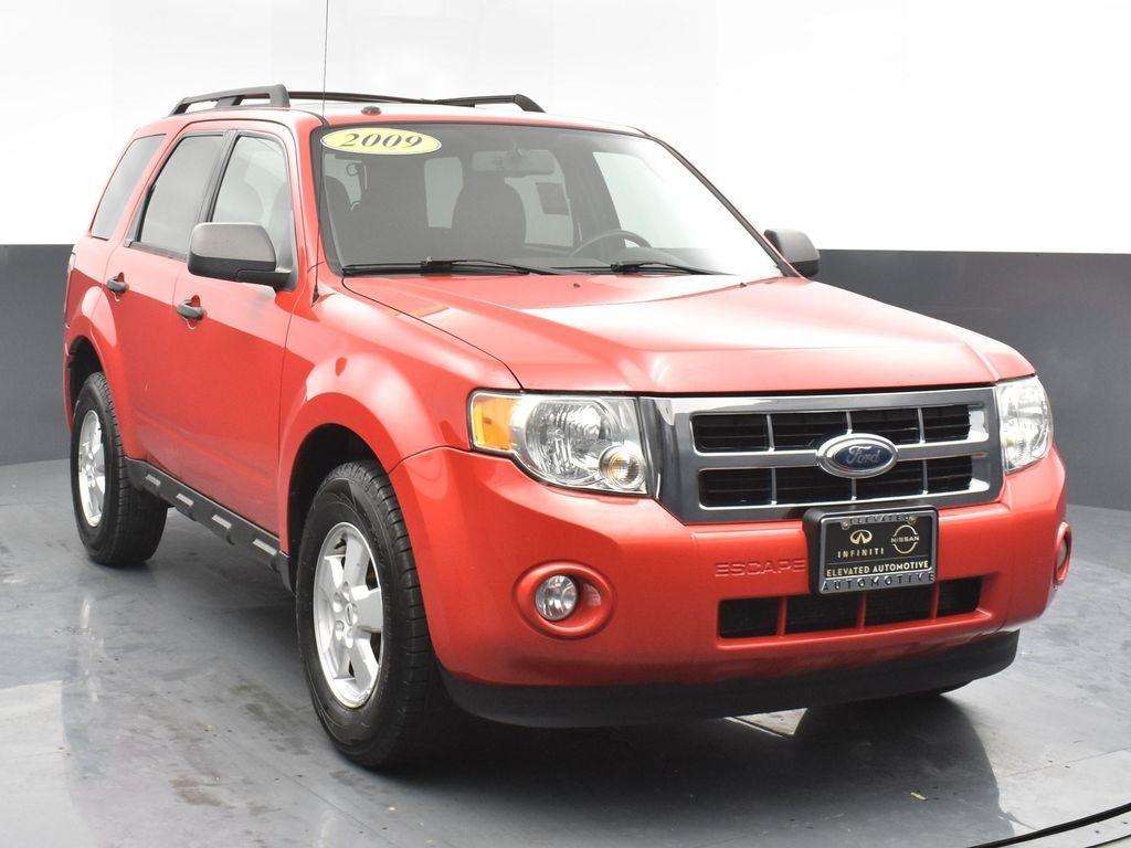 used 2009 Ford Escape car, priced at $7,000