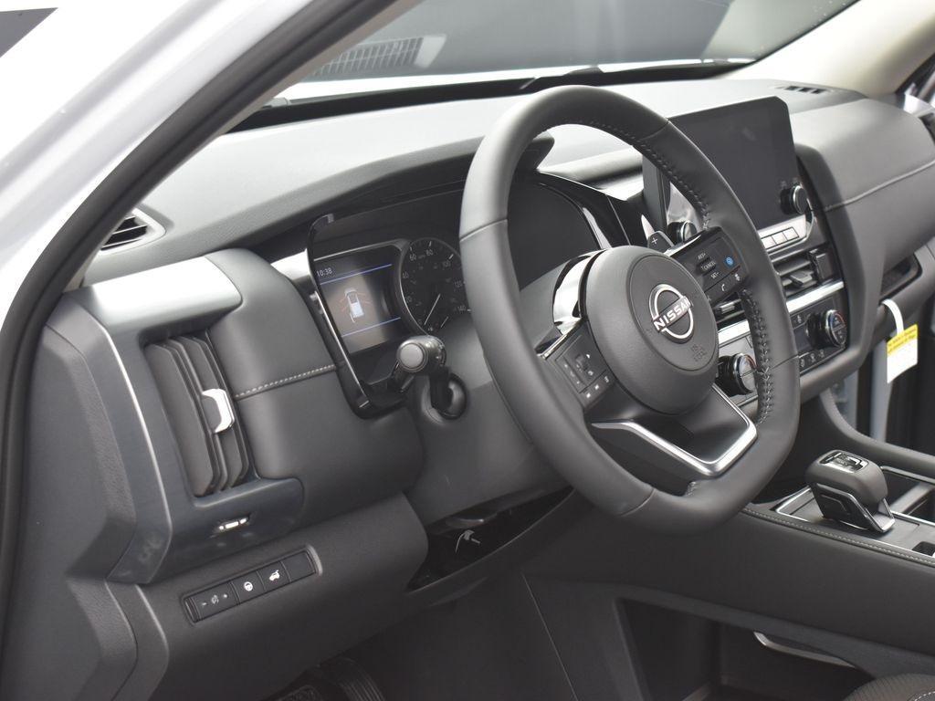 new 2025 Nissan Pathfinder car, priced at $45,563