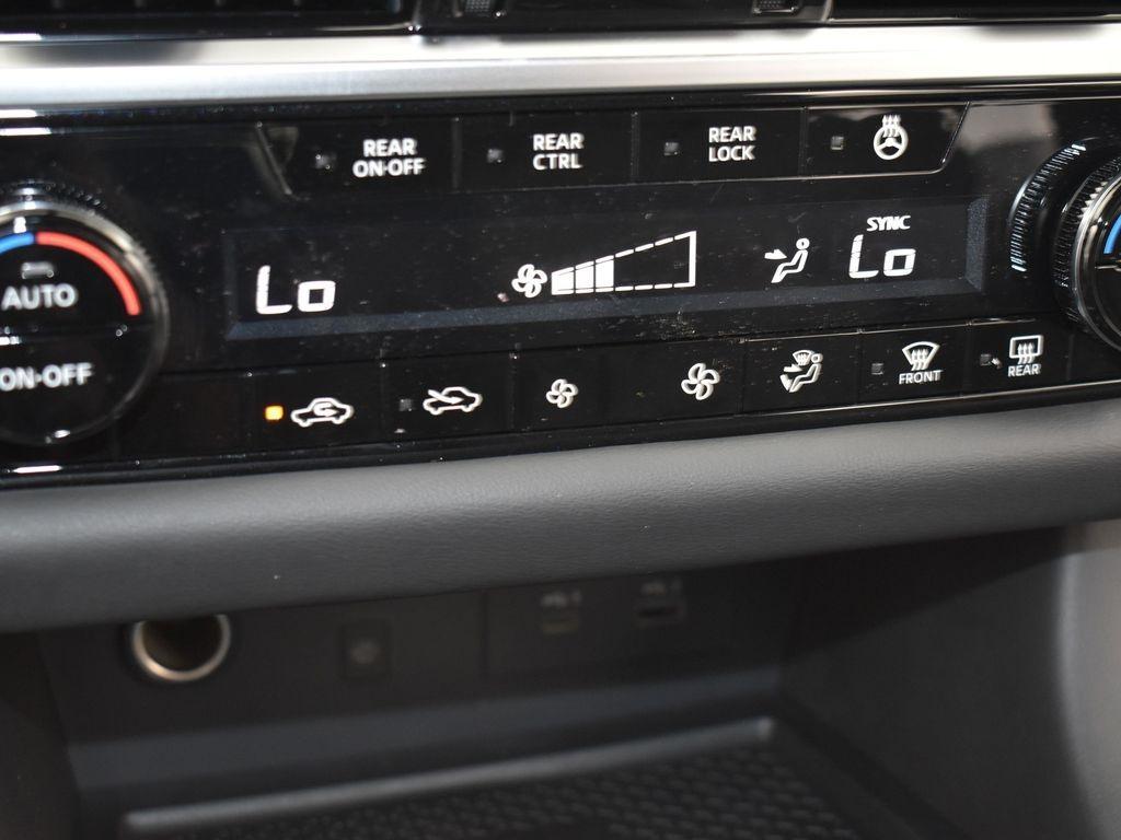 new 2025 Nissan Pathfinder car, priced at $45,563