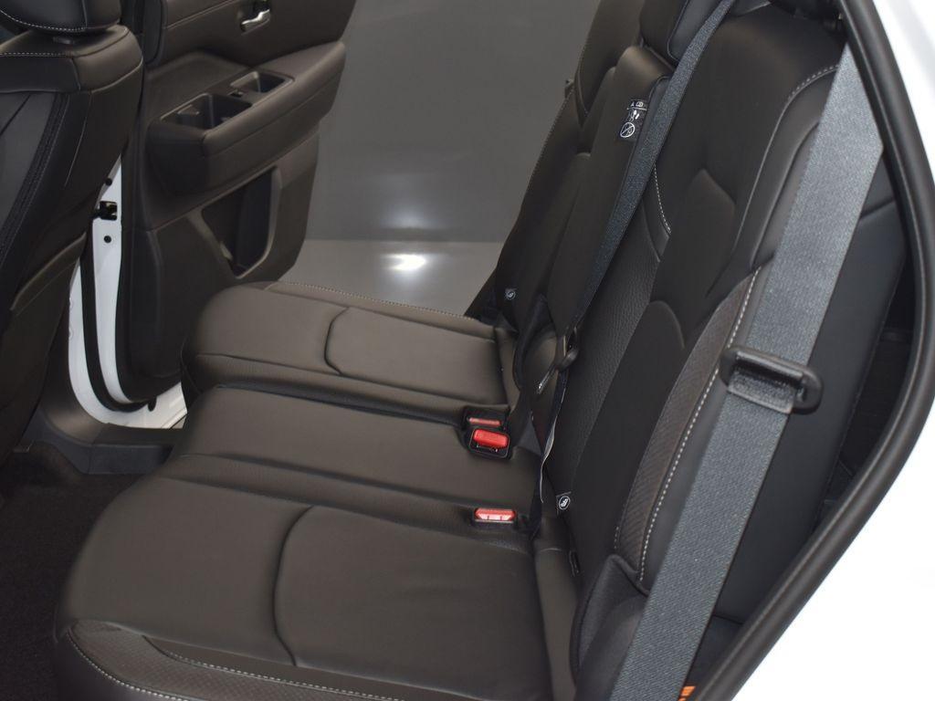 new 2025 Nissan Pathfinder car, priced at $45,563