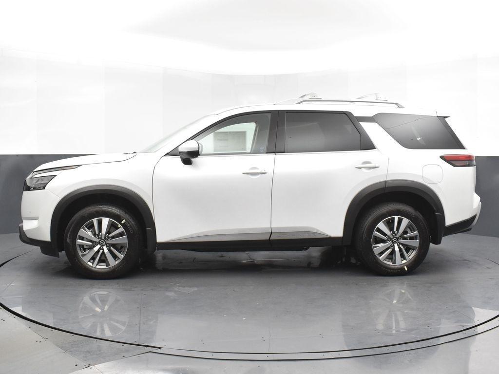 new 2025 Nissan Pathfinder car, priced at $45,563