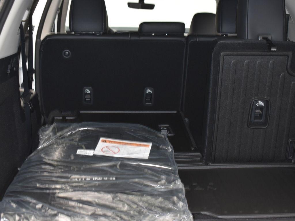 new 2025 Nissan Pathfinder car, priced at $45,563