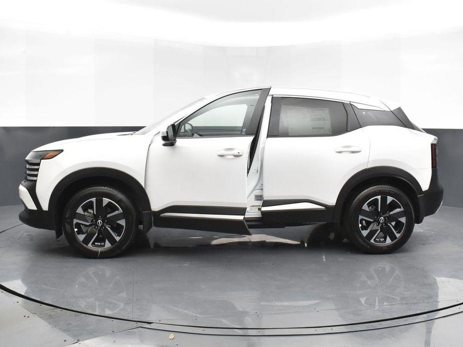 new 2025 Nissan Kicks car, priced at $28,985