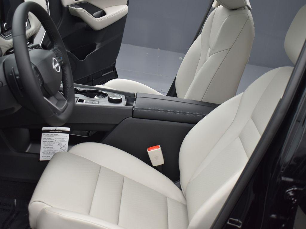 new 2025 Nissan Rogue car, priced at $33,082