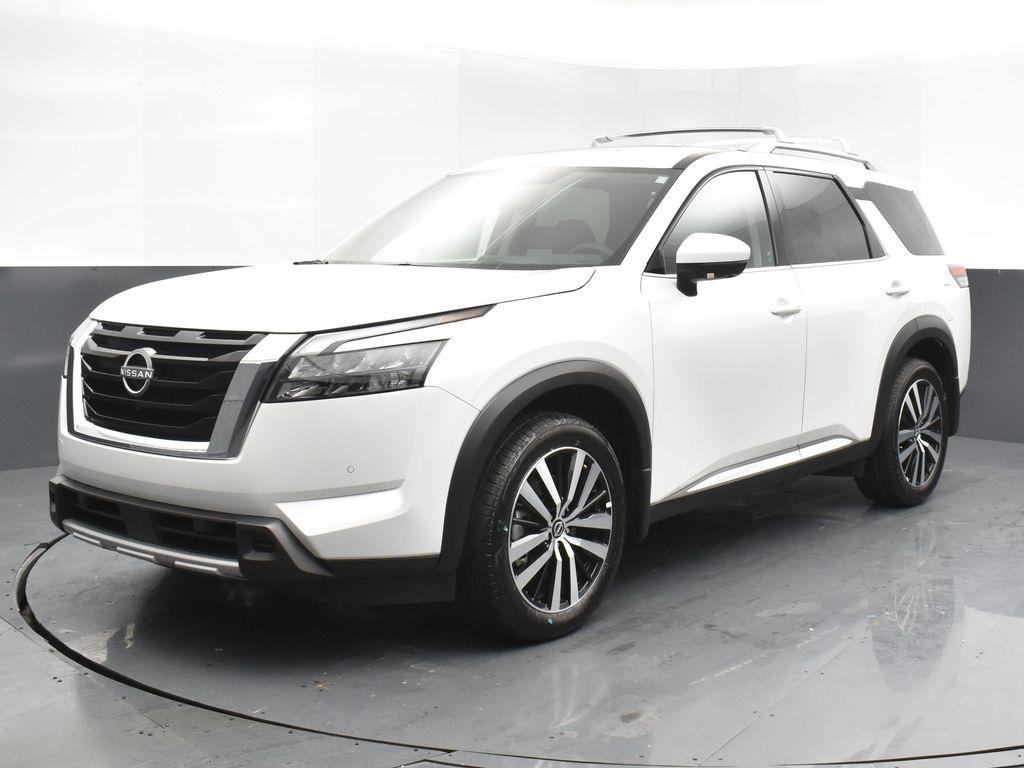 new 2025 Nissan Pathfinder car, priced at $53,080
