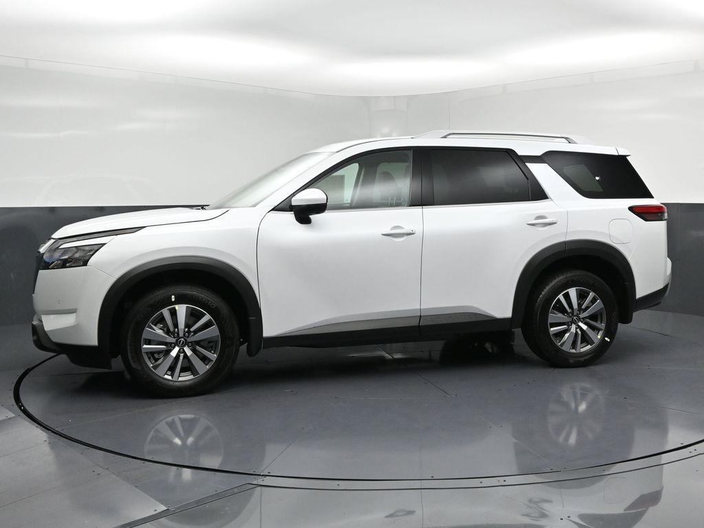 new 2025 Nissan Pathfinder car, priced at $36,281