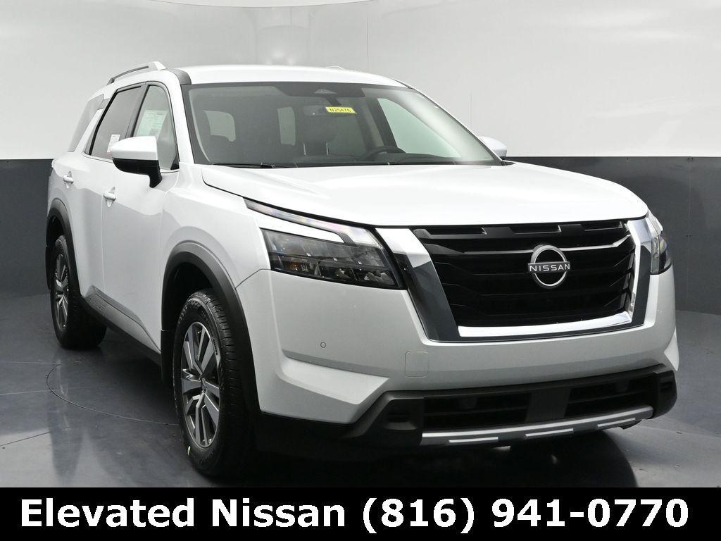 new 2025 Nissan Pathfinder car, priced at $36,281