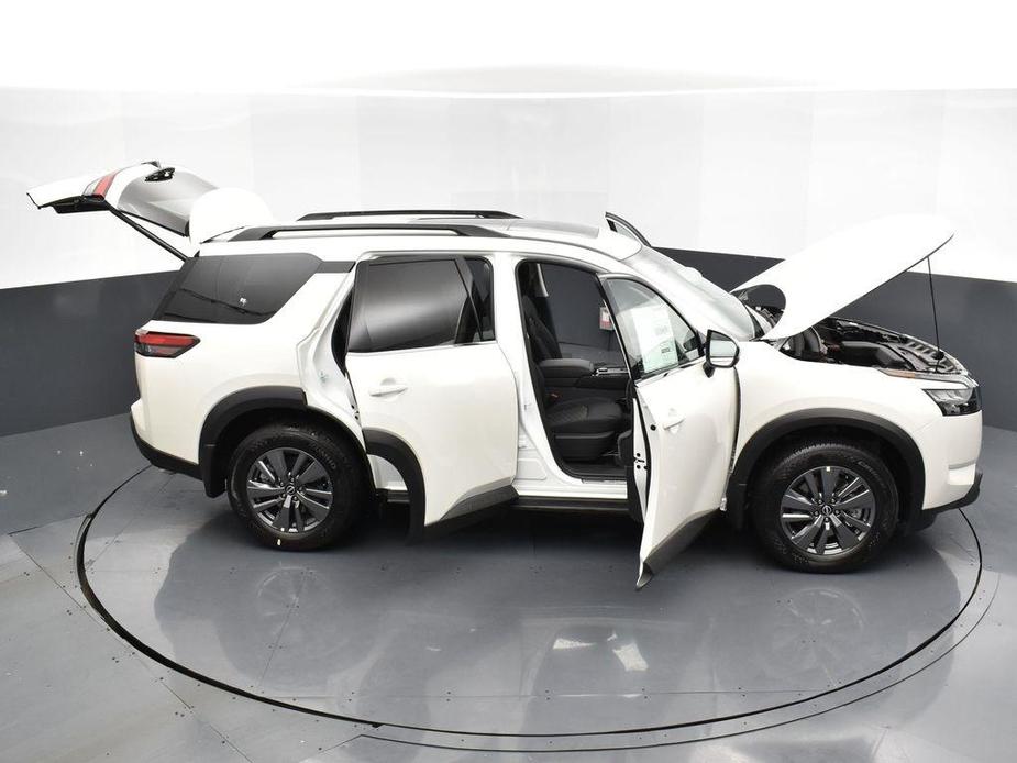 new 2024 Nissan Pathfinder car, priced at $38,340